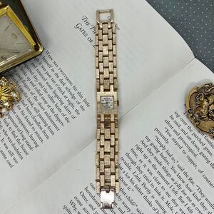 Vintage Gold Tone Chunky Women's Watch